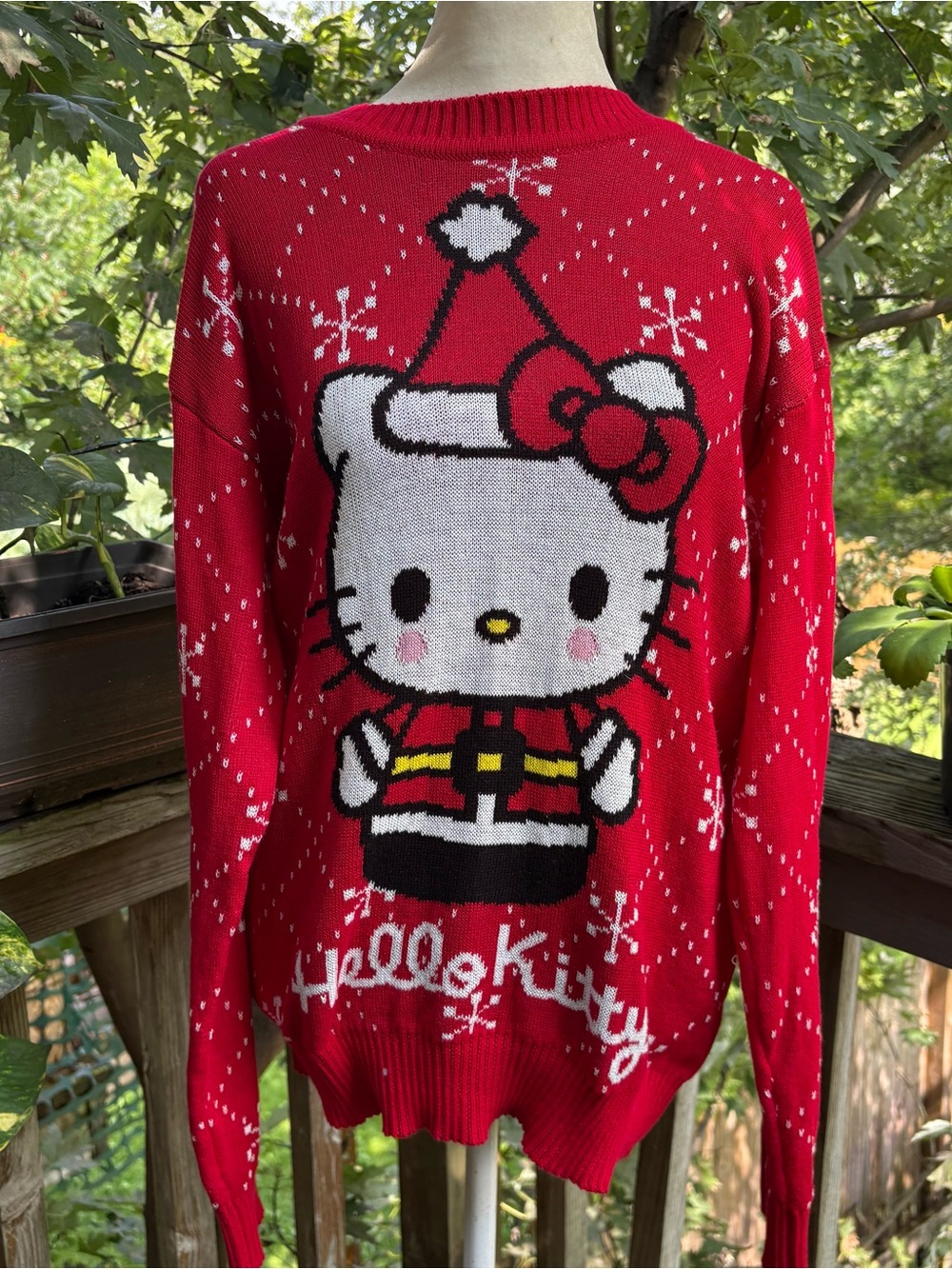 Hello Kitty by Sanrio Red Holiday Graphic Knit Crew Neck Sweater M 8-10 NWT